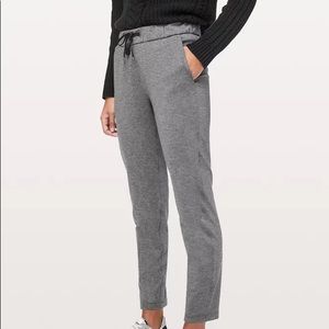 Lululemon On The Fly Pant Grey